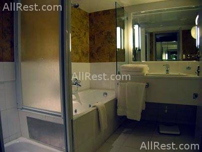 Holiday Inn Attica Avenue 23